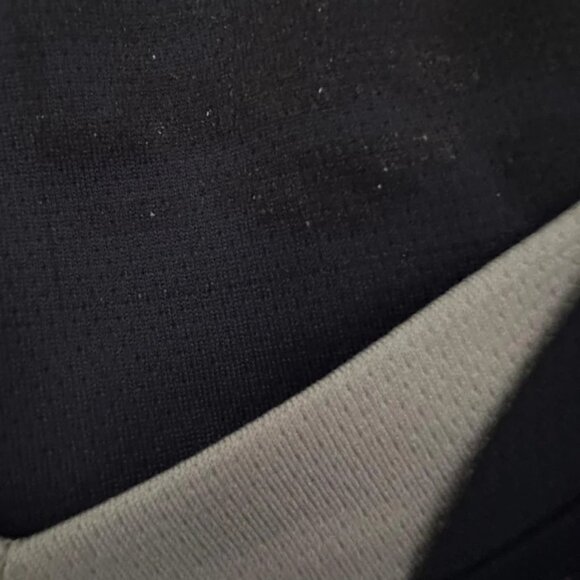 Milwaukee Brewers Men's XXL Blue Gray V-Neck T-Shirt MLB Baseball Fan Tee - Picture 4 of 5